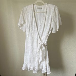 Abercrombie & Fitch White Mini Ruffle Hem Dress Size XS